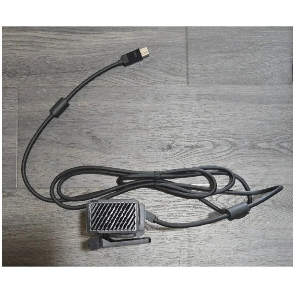Microsoft Xbox One Kinect Sensor‎ Model 1520 - Like New with Protective Plastic